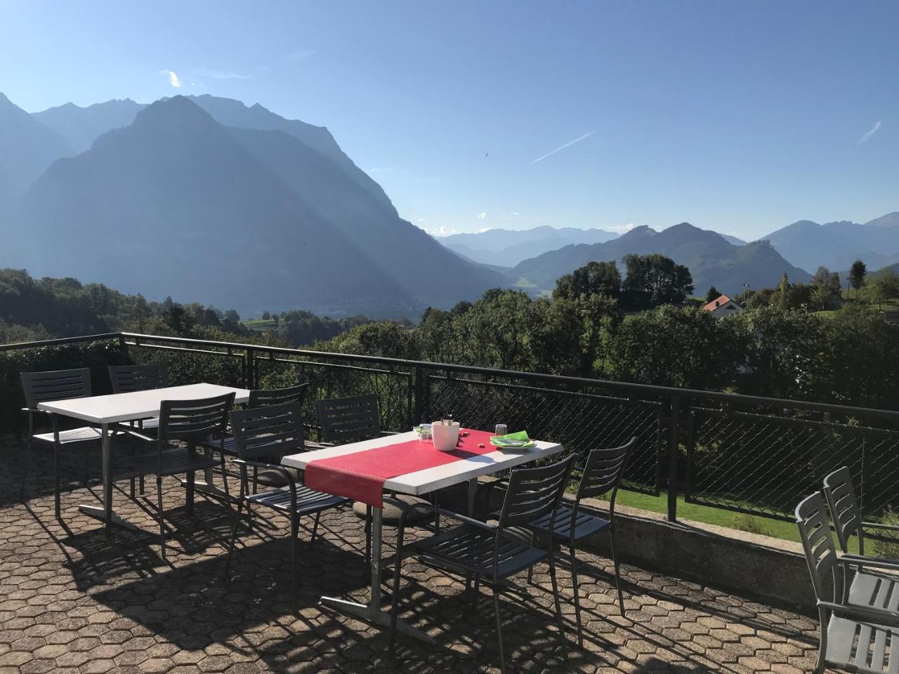 Hotel Bz Sunnahof Obersaxen Esterno foto